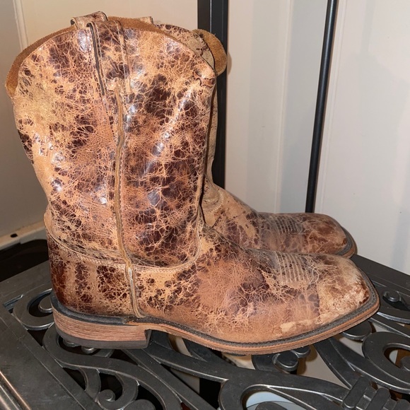 Justin hand crafted cowhide/leather cowboy boot - Picture 1 of 8